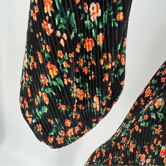 ASOS Long Sleeve Pleated Floral Dress Size 6 - Picture 5 of 8